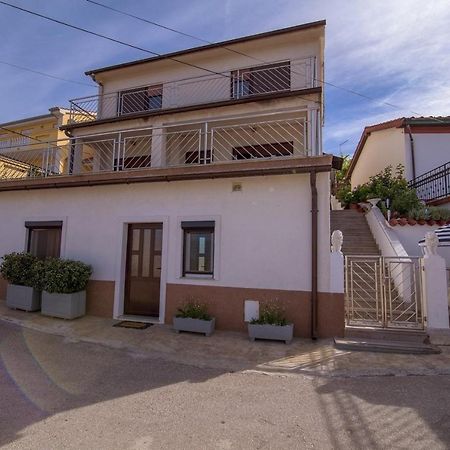 Apartment In Vrbnik/Island Krk 35825 Экстерьер фото